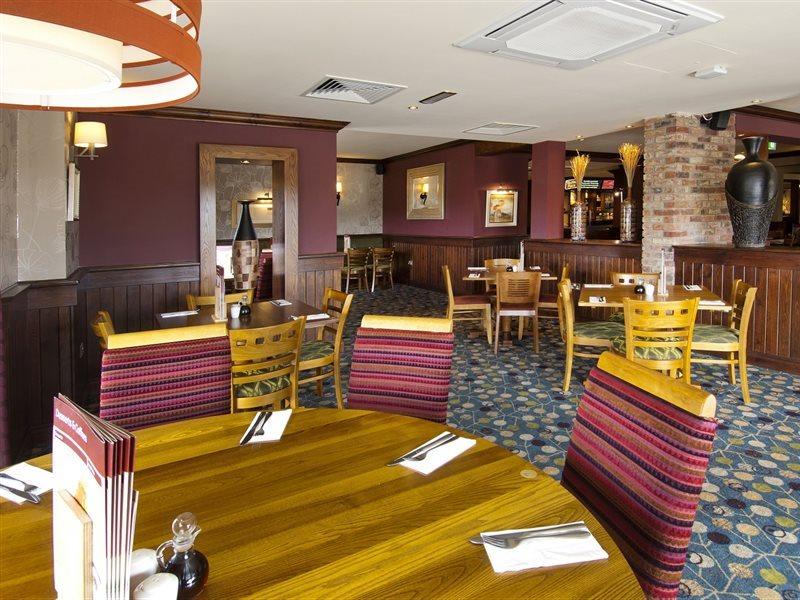 Premier Inn Bedford South Kempston Exteriör bild