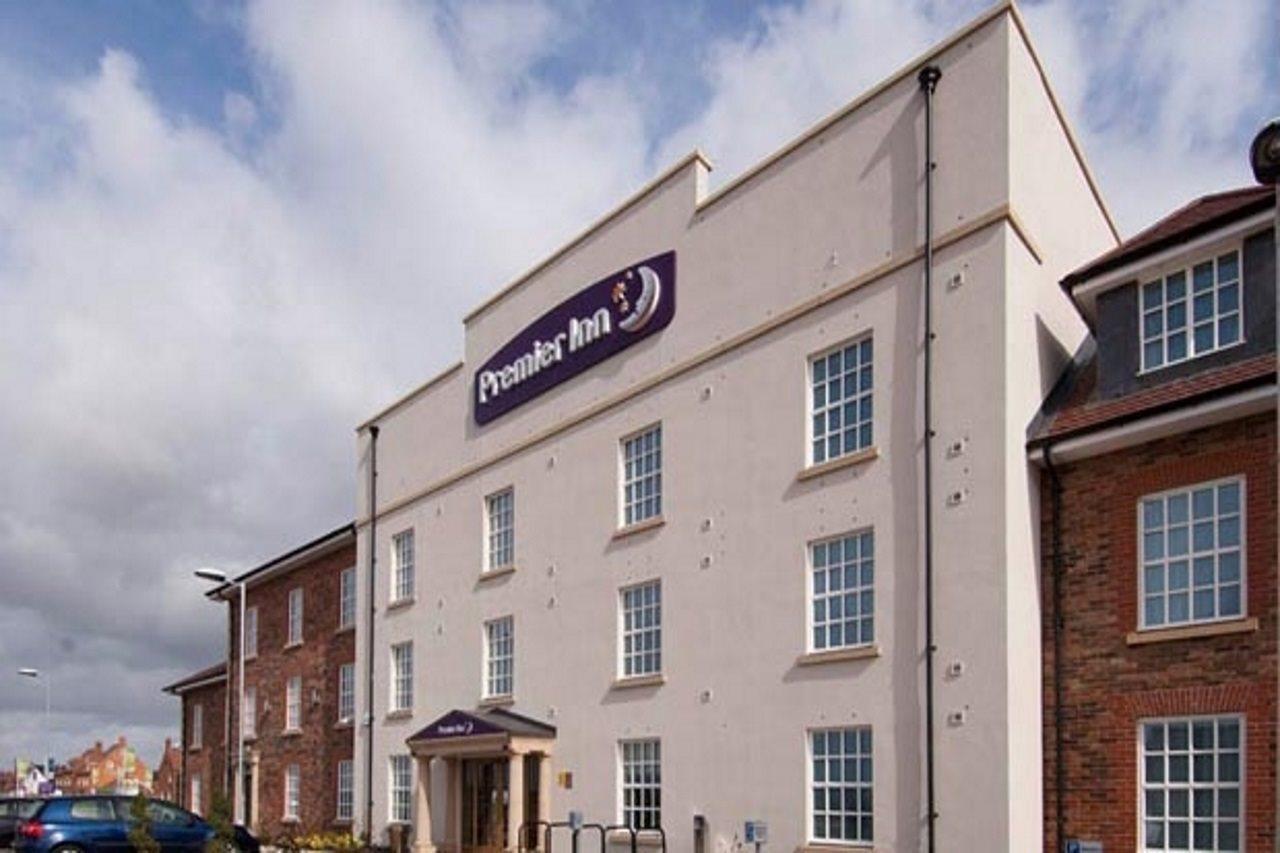 Premier Inn Bedford South Kempston Exteriör bild