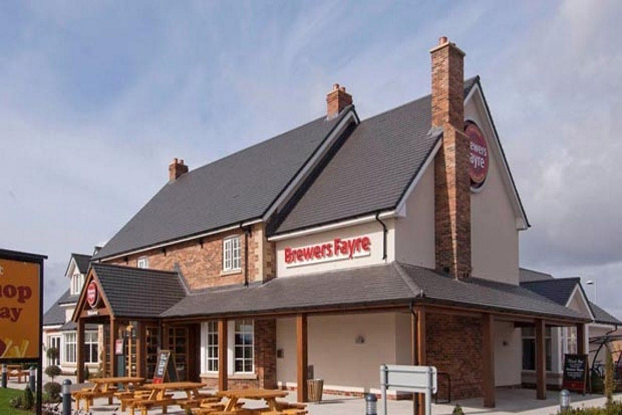 Premier Inn Bedford South Kempston Exteriör bild