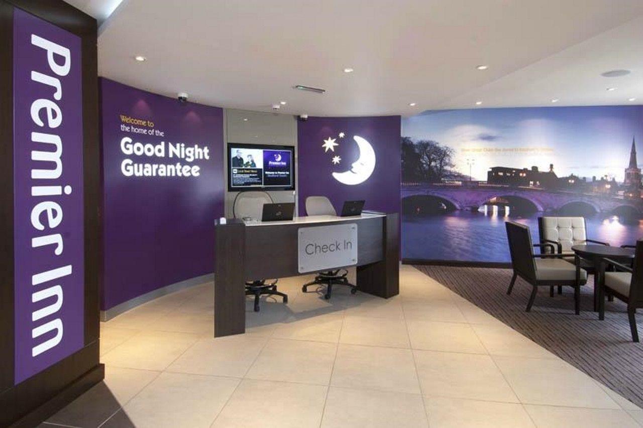 Premier Inn Bedford South Kempston Exteriör bild