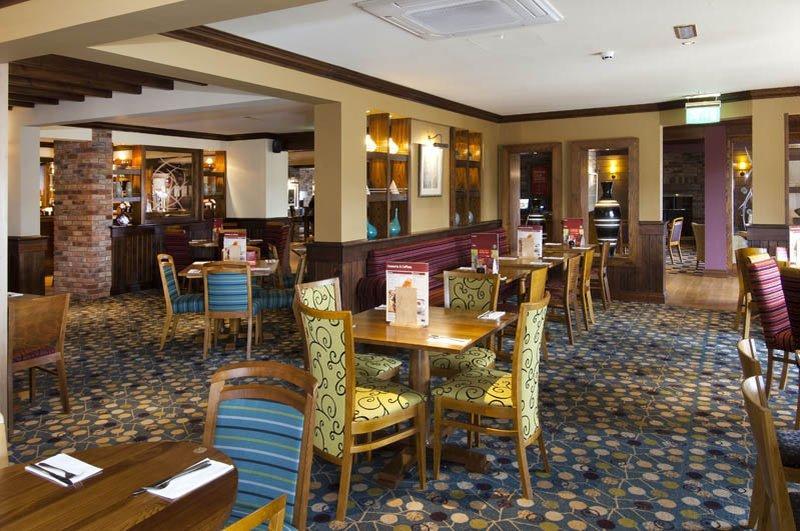 Premier Inn Bedford South Kempston Exteriör bild